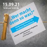 Postkarte ist mit einer Wäscheklammer an einerm Band befestigt